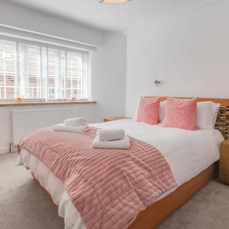 4 Bed In Oc-w1036