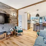 4 Bed In Oc-w1036 *