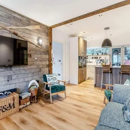 4 Bed In Oc-w1036 *