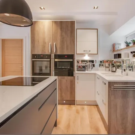 4 Bed In Oc-w1036 Semesterbostad