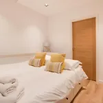 Holiday home 4 Bed In Oc-w1036